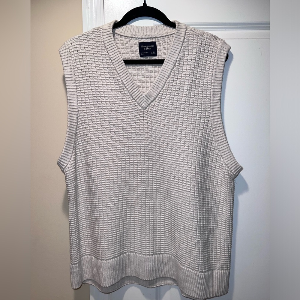 Abercrombie Oversized Stitchy Sweater Vest